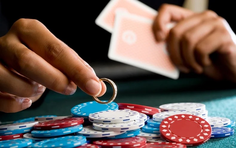 Why To Play Casino Game Online?