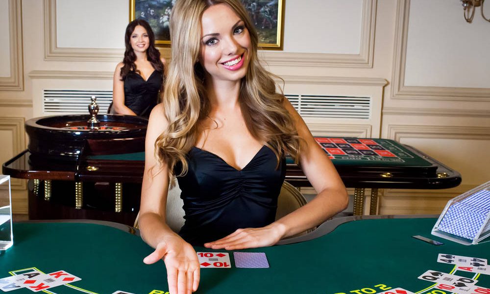 The Rise of Live Dealer Games: A Deeper Dive into Evolution Baccarat